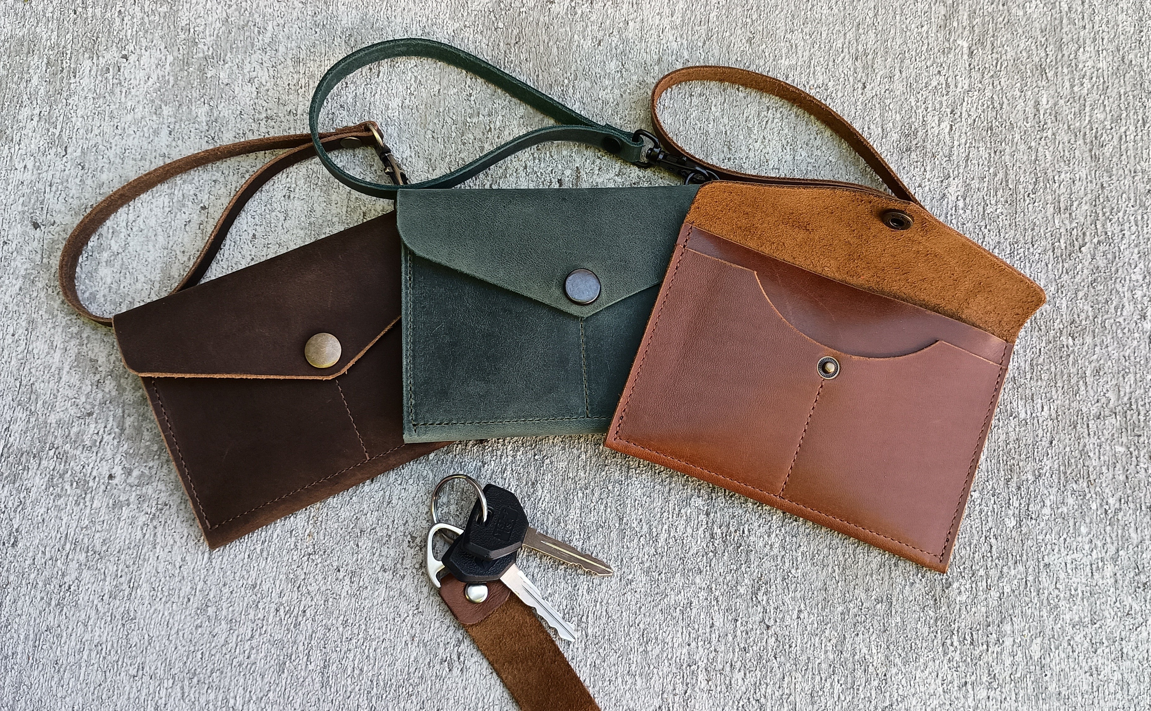 'Essential' mini wallet