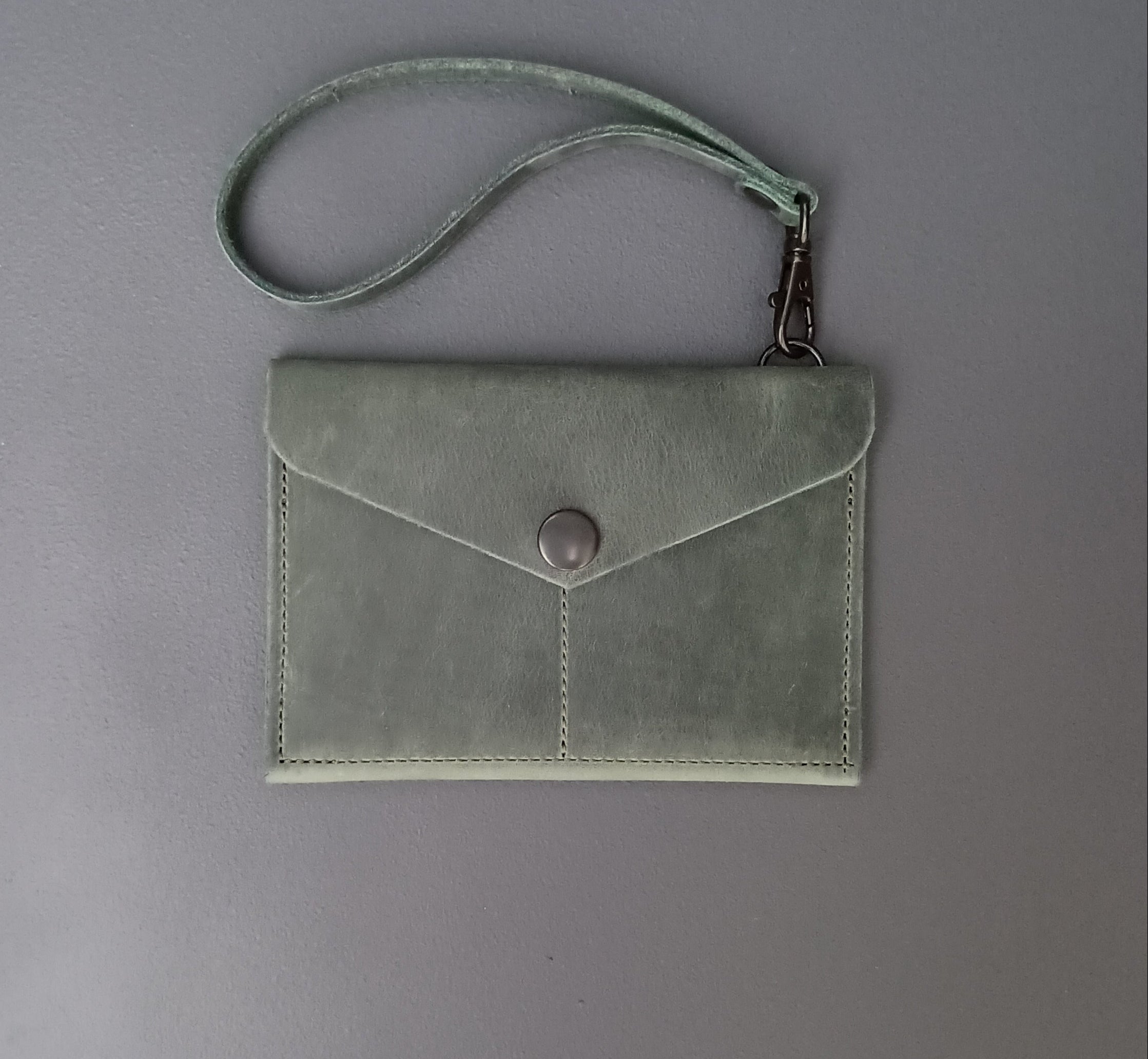'Essential' mini wallet