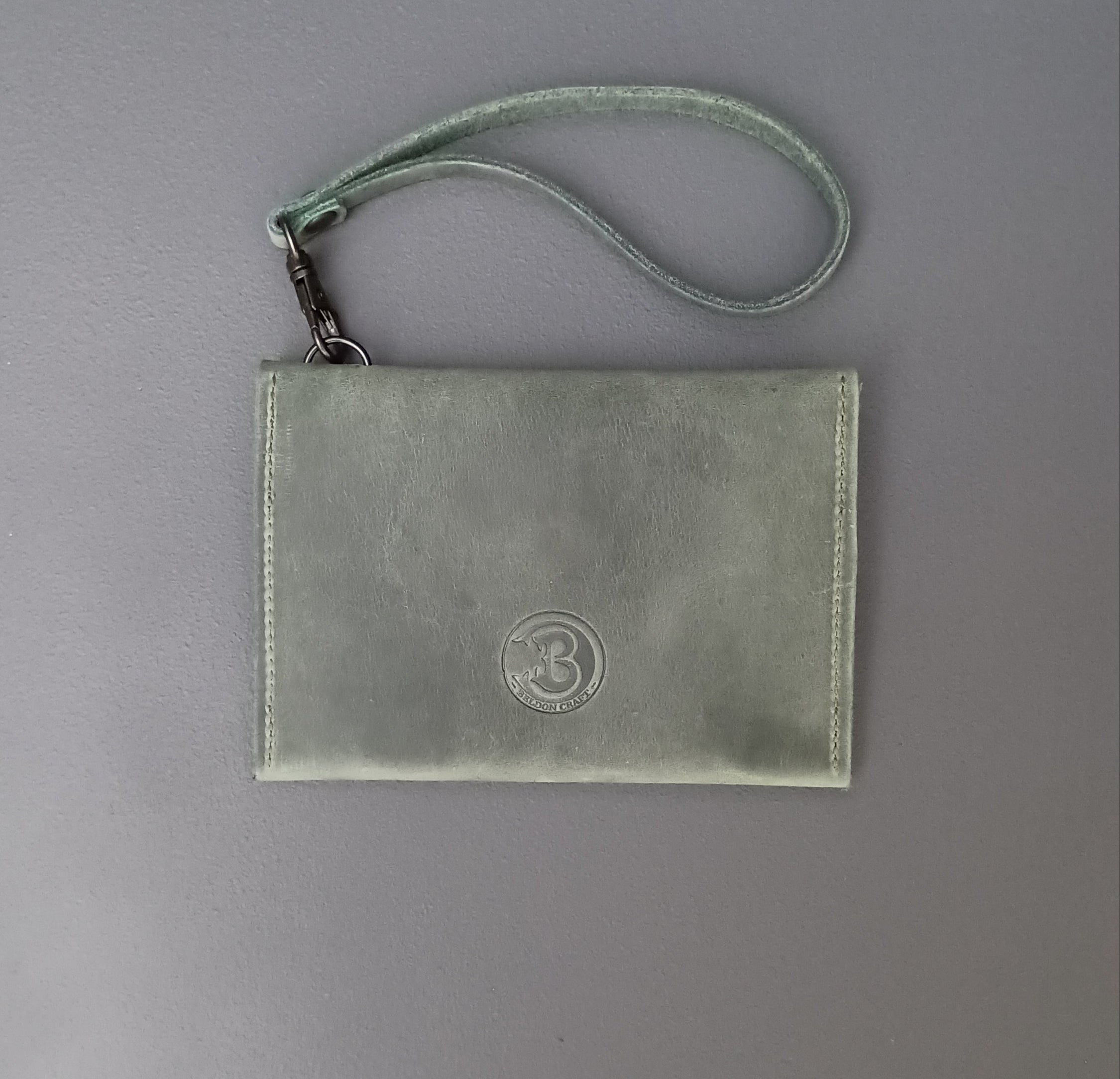 'Essential' mini wallet