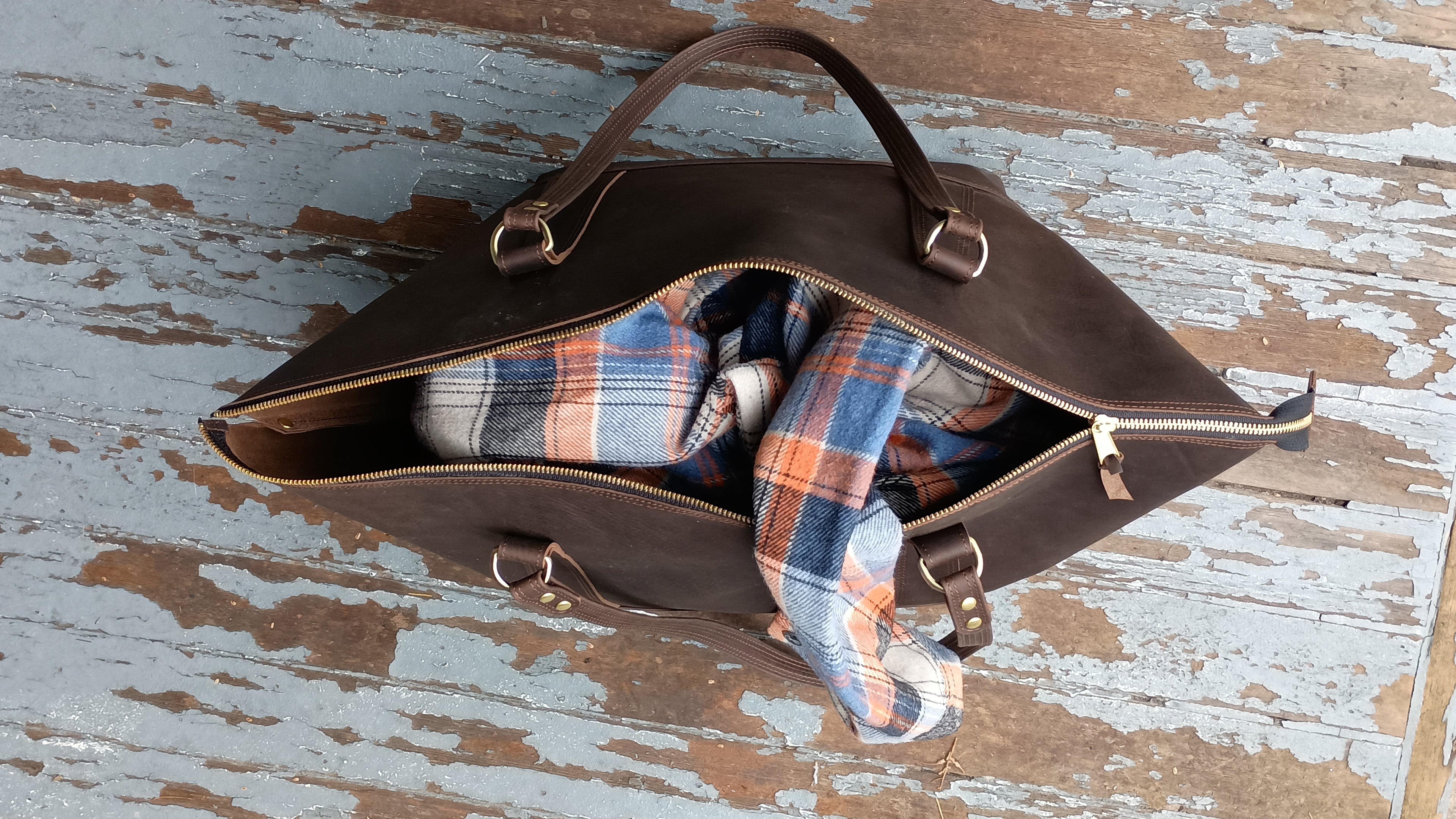 The 'Teagan' fan-top tote